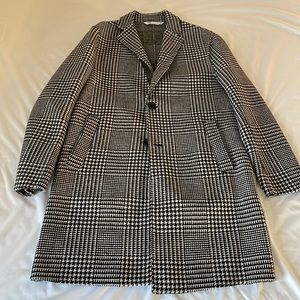 Houndstooth coat